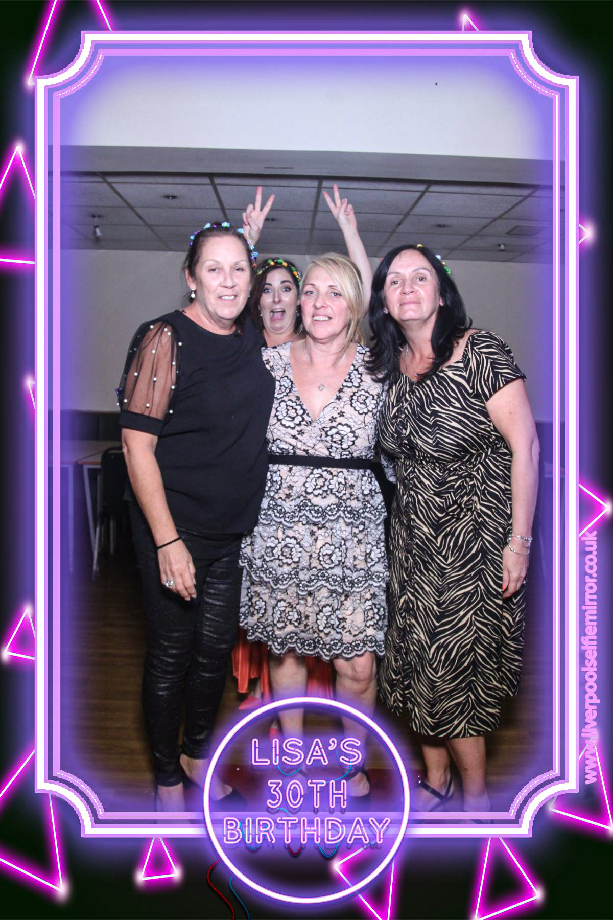 Lisa's 30th Birthday | View more photos from the event at gallery.liverpoolselfiemirror.co.uk/u/LiverpoolSelfieMirror/Lisas-30th-Birthday
